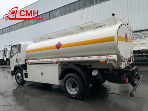 Camion-citerne SINOTRUK HOWO de haute qualité 4*2 avec réservoir de 10m³, 2 compartiments et buse de remplissage/distributeur de carburant, <span class=keywords><strong>prix</strong></span> bas à vendre. - Product Image 3