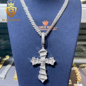 Collier pour homme Wuzhou Blingdiam Jewelry Hip Hop avec pendentif en forme de croix et de crâne, en argent sterling 925 avec moissanite VVS - Product Image 2