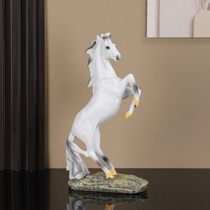 งานประดับตกแต่งม้าเรซิ่นศิลปะลึกลับ ของตกแต่งตามหลักฮวงจุ้ย ของขวัญสำหรับโต๊ะทำงาน งานฝีมือ - Product Image 4