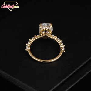 Anillos de Compromiso de Lujo Personalizados Goldleaf, Oro Amarillo de 18k, Corte Ovalado con Engaste de Garras, Anillo de Moissanita Certificado GRA de 2CT - Product Image 2