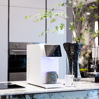 Purification automatique UF Mini distributeur d'eau de bureau chauffage instantané chaud froid électrique à piles pour bureau à domicile RV