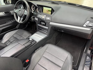 Mercedes-Benz Classe E <span class=keywords><strong>E350</strong></span> d <span class=keywords><strong>Cabrio</strong></span> BlueTec AMG Line d'occasion abordable disponible à la livraison - Product Image 4
