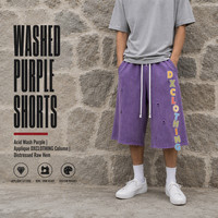 Shorts de survêtement personnalisés violet délavé à l'acide 320 g/m² avec lettres appliquées, ourlet brut vieilli et trous déchirés, style streetwear OEM ODM