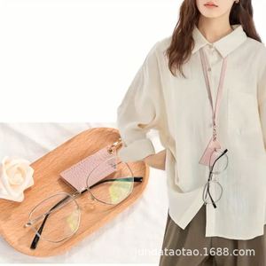 Porte-stylo portable en cuir PU personnalisé style mignon et coloré avec cordon et clip, idéal pour la promotion - Product Image 4