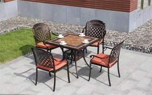 Ensemble de <span class=keywords><strong>table</strong></span> et de chaises de salle à manger d'extérieur en <span class=keywords><strong>aluminium</strong></span> moulé 5 pièces pour 4 <span class=keywords><strong>personnes</strong></span>, comprenant un fauteuil rembourré, adapté aux jardins et aux patios. - Product Image 4