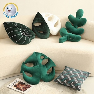 หมอนใบไม้เขตร้อนสุดฮิต พร้อมไส้ใยฝ้าย PP รูปทรงใบไม้สีเขียว หมอนอิงนุ่มสบาย ใช้ได้ทุกฤดู - Product Image 4