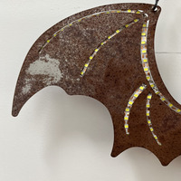 Décoration murale en métal en forme de chauve-souris avec lumière, motif nature morte, thème animal, artisanat en métal pour anniversaire