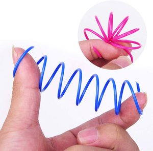 Spot en plastique coloré printemps sautant taquiner chat jouets interactif printemps chat jouets pour chat soulagement