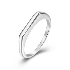 A minimalist, understated luxury style titanium steel women's anklet <b>ring</b> with a sophisticated design, perfect for any occasion. - Product Image 5