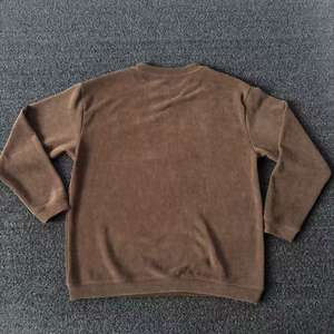 <span class=keywords><strong>Camiseta</strong></span> de pana térmica personalizable para hombre, <span class=keywords><strong>camiseta</strong></span> de manga larga holgada de felpa cálida para invierno 2025, venta al por mayor directa de fábrica - Product Image 3