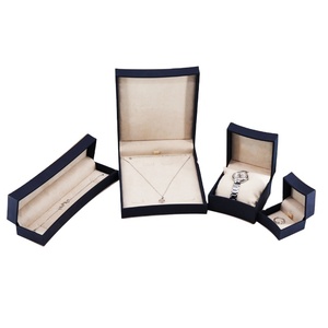 Оптовая продажа, коробка для упаковки ювелирных изделий с логотипом на заказ, коробка для колец, серег, ожерелий, браслетов, картонная коробка розового и черного цветов для ювелирных изделий - Product Image 1