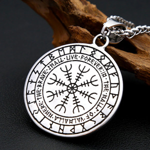 Yunnique – collier avec pendentif boussole et lettres Viking pour hommes, en acier inoxydable, chaîne en os de Dragon de 60cm, bijoux cadeau - Product Image 3