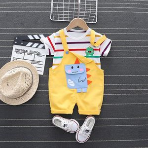 Vêtements pour enfants en gros, t-shirt rayé uni pour garçon et pantalon jaune à motif de dessin animé, provenant d'un fournisseur chinois - Product Image 1