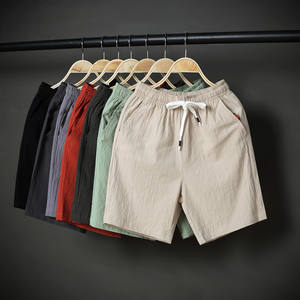 Pantalones cortos de lino informales suaves de poliéster 100% para hombre, pantalones cortos de playa transpirables de verano, teñidos lisos - Product Image 4
