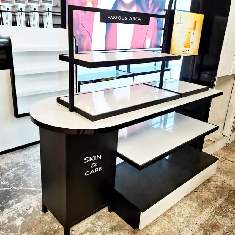Interior Design for Small Retail Shop - Luxury & Fashion