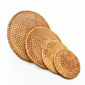 Sous-verres ronds en osier faits à la main à partir d'assiettes écologiques en rotin naturel fabriqués au Vietnam - Product Image 6