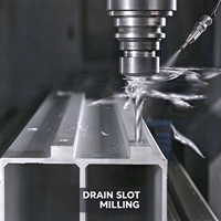 Machine de perçage et de fraisage CNC haute vitesse Huachuang pour la fabrication de fenêtres et de portes en aluminium/PVC/UPVC avec composants de moteur