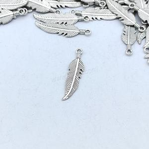 <strong>Antique</strong> Silver Color Plated DIY Vintage Zinc Alloy <strong>Feather</strong> Shape Jewelry <strong>Pendants</strong> 7x26mm Approx 100PCs/Bag 1667311