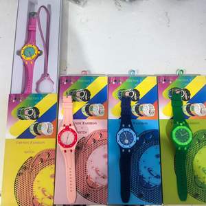 Orologio alla Moda di Tendenza con Tema Reale, Cinturino in Ceramica e Silicone Confortevole, Cassa Ottagonale, Set Orologio al Quarzo - Product Image 5