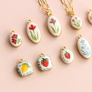 हाथ से बने स्टेनलेस स्टील हाथ से चित्रित मिट्टी के आकर्षण के लिए मिट्टी का आकर्षण फल स्ट्रॉबेरी नींबू बहुलक पेलेंट हार - Product Image 4