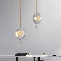 Décoration d'intérieur contemporaine Lustre design rond en verre Éclairage à led avec partie dorée Fer Aluminium Lumière de cuisine moderne
