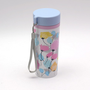 Tasse en céramique Homio 500 ml, motif floral, tasse de voyage portable avec joint d'étanchéité et cordon - Product Image 3