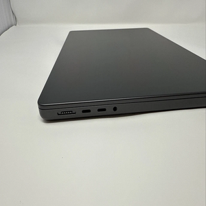Laptop da <span class=keywords><strong>14</strong></span> Pollici M4 per Ufficio con Pannello OLED Originale, CPU 10+10 Core, Disco Rigido da 512GB, Funzione Wireless, Corpo in Alluminio - Product Image 4