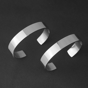 High Polishing Modern Minimalist Open End Bracelets Stainless Steel <b>Engraved</b> Fashion Chain Link Jewelry with Custom <b>Bangle</b> Name - Product Image 4