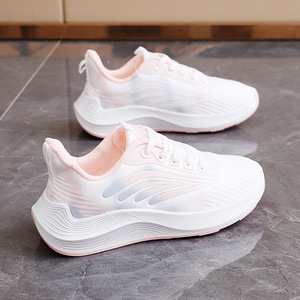 Chaussures de sport d'été pour femmes nouvelle Surface en maille respirante légère semelle souple décontracté mode marche Style chaussures de course - Product Image 2