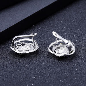 En stock Série 925 Argent incrusté de grenat Boucles d'oreilles vintage Haute élégance Vente directe d'usine - Product Image 4