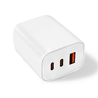 Pengisi Daya Cepat GaN 65W dengan 3 Port USB & Type-C PD 3.0 QC3.0 OVP SCP OTP Pengisi Daya Dinding Tahan Api untuk Laptop & Earphone
