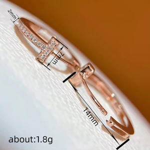 E4241 Orecchini in oro rosa con diamanti da donna, taglio rotondo minimalista, colore G, naturali, da indossare tutti i giorni - Product Image 6