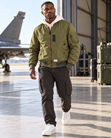 Blouson bomber léger en nylon pour homme avec poche sur la manche et bordures côtelées