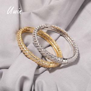 Brazalete Uwin <span class=keywords><strong>de</strong></span> Lujo con Incrustaciones <span class=keywords><strong>de</strong></span> Diamantes Delicados y Circonitas Cúbicas, Diseño Trenzado, Rayas Diagonales, Apilable, Brillante, para Mujer - Product Image 1