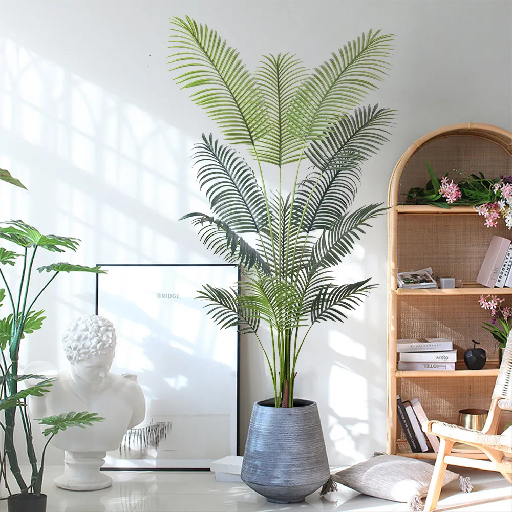 Sıcak satış 2024 yapay palmiye yaprakları bitkiler ev dekorasyonu plastik yapay palmiye ağacı kapalı palmiye ağaç dekor