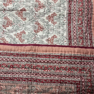 Juego de cama de gasa de algodón orgánico con estampado de calidad superior, edredón hecho a mano Reversible Razai HandBlock impreso Patchwork Warm HomeQuilt - Product Image 1