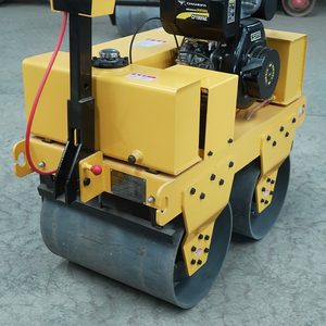 Rodillo Compactador Vibratorio LianDian de 110 KW, de Doble Rueda, Accionado por Aceite, Guiado Manual, Mini Hidráulico, para Carreteras y Césped, con Motor Potente - Product Image 5
