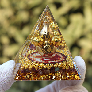 Pyramide en résine époxy en forme de gourde et de galet de cristal, faite à la main, pour décoration intérieure et ornement de bureau, 5cm 8cm 6cm 10cm 15cm - Product Image 1