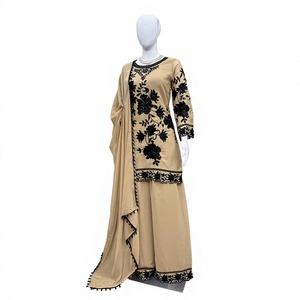 Salwar Kameez indien traditionnel pour femme, en rayonne brodée, motif floral noir et beige, longueur ras du sol, coupe classique, toutes saisons, idéal pour les mariages - Product Image 1