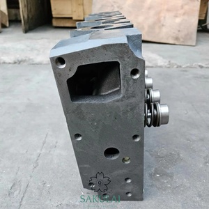 Culasse de moteur diesel de machines D4D D4E D6D D7D pour l'excavatrice de <span class=keywords><strong>Volvo</strong></span> 120B <span class=keywords><strong>Volvo</strong></span> <span class=keywords><strong>140B</strong></span> - Product Image 1