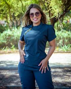 Ensemble <span class=keywords><strong>de</strong></span> blouses médicales pour femmes Yilong, couleur unique, <span class=keywords><strong>blocage</strong></span> <span class=keywords><strong>de</strong></span> couleur, col, ceinture à nouer, ajoutant du style, assurant le confort et la fonctionnalité - Product Image 6