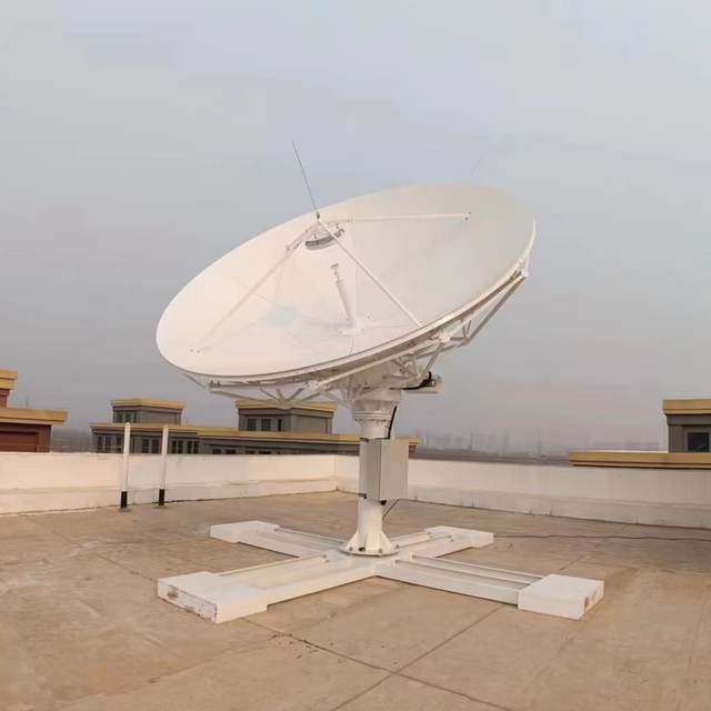 High Quality 4.5M Dish Antenna From China Factory Bigger Size RF Antenna Supply