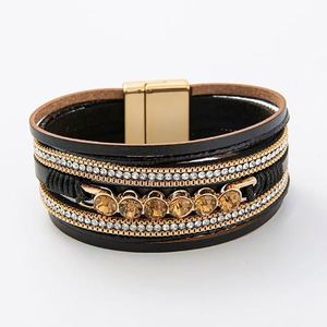 Pulsera de Cuero con Calavera, Estilo Viral de Redes Sociales, Superficie Pulida con Incrustaciones, Regalo Festivo para Mujer, Diseño Ligero - Product Image 3