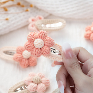 Horquilla floral de margaritas de ganchillo hecha a mano para niñas, accesorios bonitos para el cabello para niños, horquillas de aleación personalizadas - Product Image 3