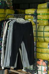 WS027-2高品質セカンドハンドレディーススウェットパンツトップグレード低価格夏用卸売りベールス古着 - Product Image 2