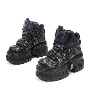 Zapatos de Plataforma Estilo Gótico Oscuro Unisex - Zapatos Elevados de Metal Punk, Botas de Motero con Aspecto Desgastado - Product Image 3