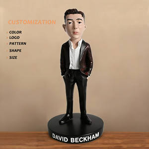 Statuette Souvenir 3D in Poliresina Personalizzate, Collezione di Artigianato in Resina, Sculture di Persone - Product Image 1