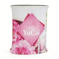 Table de comptoir pliable Yucai en aluminium avec cadre tubulaire et tissu imprimé par sublimation, idéale pour les stands d'exposition et les podiums promotionnels
