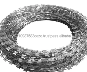 Rouleau de fil barbelé concertina en acier inoxydable avec lames de rasoir pour clôture de sécurité (ferme et prison) - Prix en stock - Product Image 3