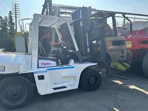 Carretilla elevadora usada Japón TCM <span class=keywords><strong>7Ton</strong></span> a la venta <span class=keywords><strong>7ton</strong></span> 5ton 3t 5t 7000kg Carretilla elevadora TCM <span class=keywords><strong>Komatsu</strong></span> Motor japonés ISUZU Precio bajo - Product Image 5